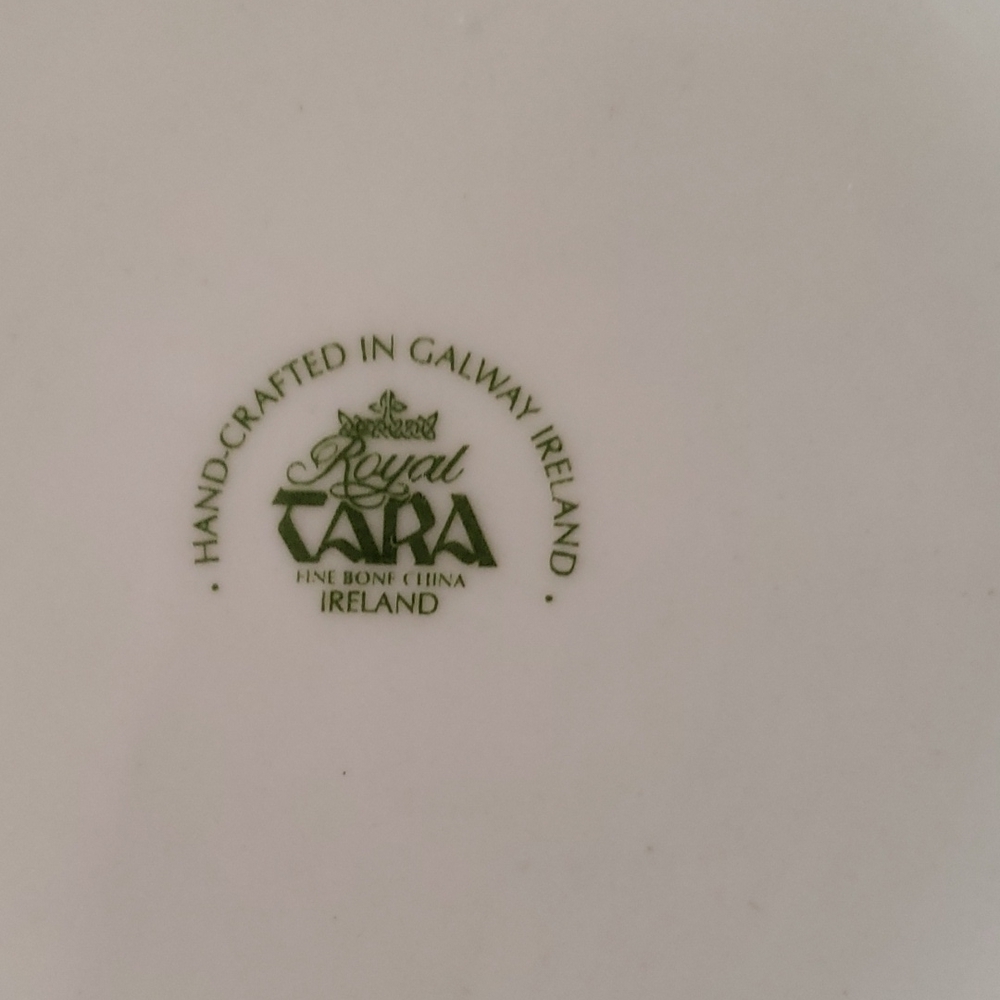 Royal Tara "Emerald Island" Fine Bone China Souvenir Mug/ Cup - Picture 7 of 7